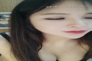 软萌小仙女直播跟小帅哥啪啪  背景图片