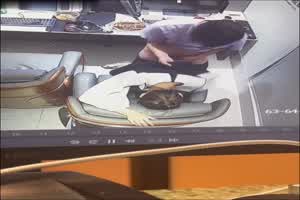 小年轻网吧直接开干丝滑后入抽插  背景图片