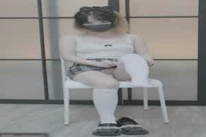 白丝少女肉棒玩具初体验，爆浆高潮爽翻天  背景图片