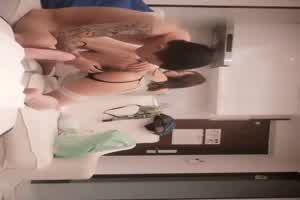 零零后小妹妹，口活真好，屁股很翘3  背景图片