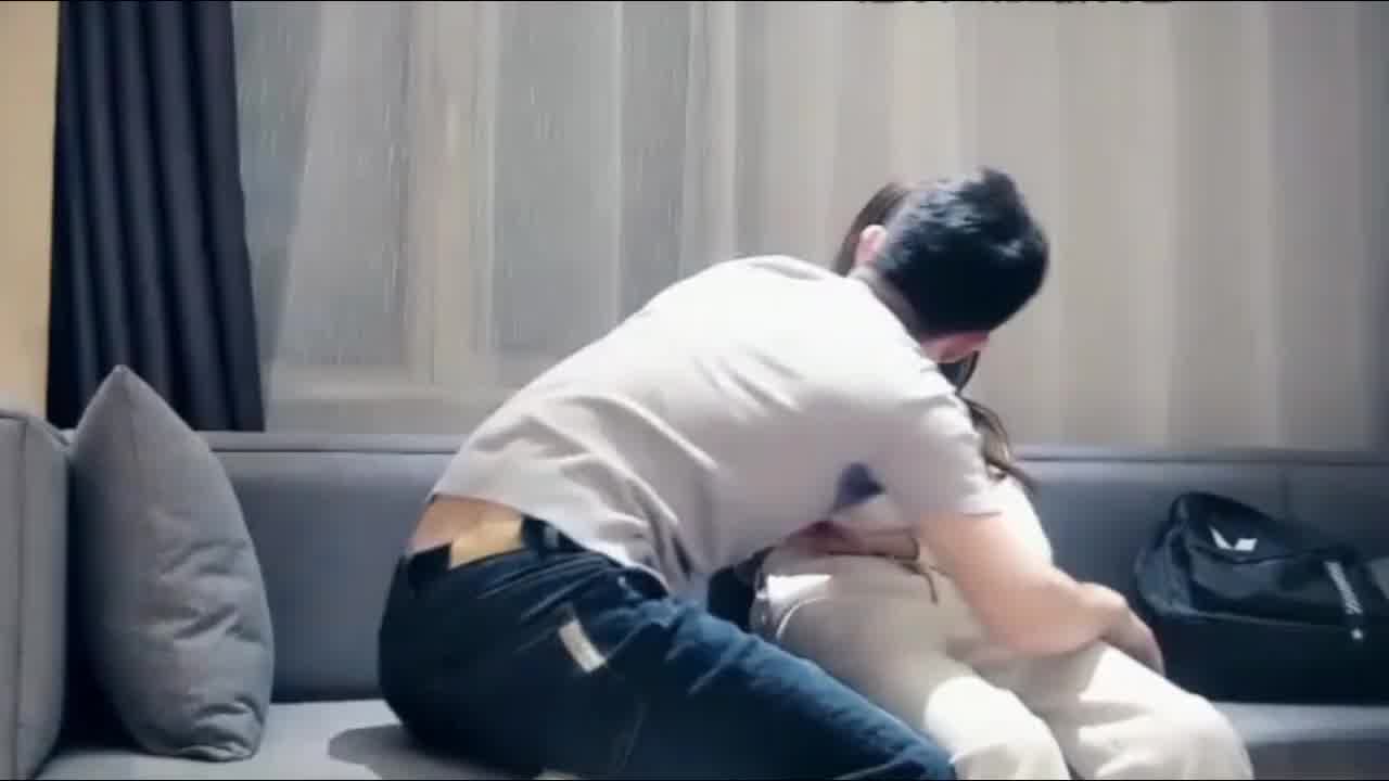  极品探花，高颜值气质白衣妹子做爱，洗完澡舔弄口交后入抽插大力猛操。 的剧照9