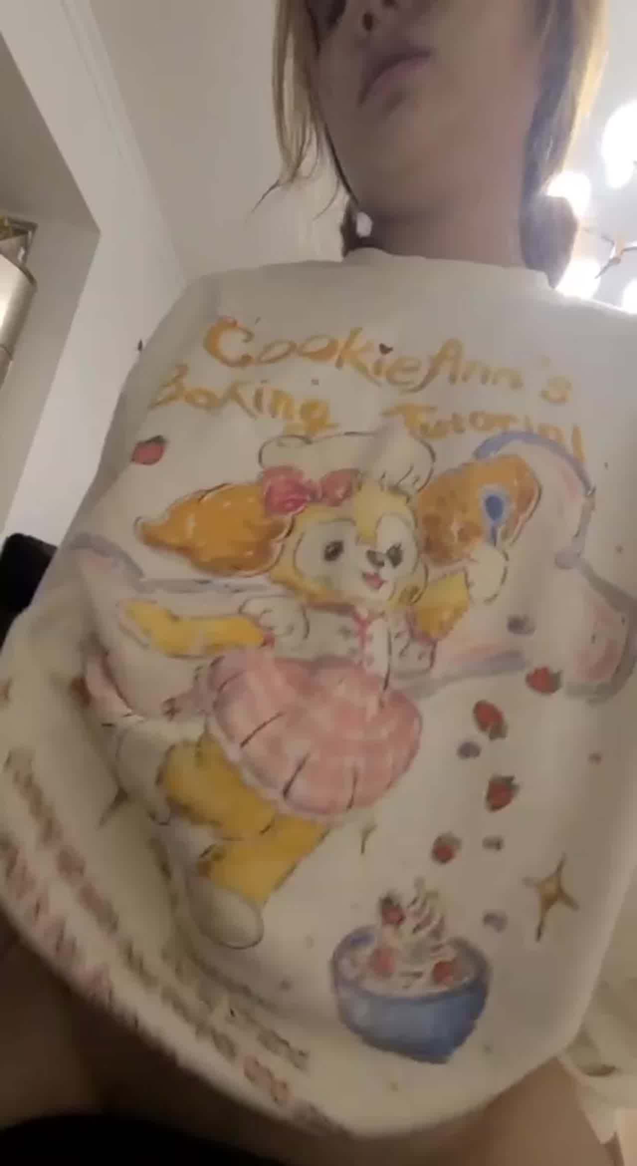  黄发人妻骑乘娇喘 的剧照8