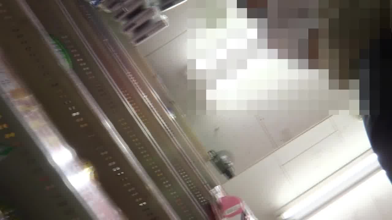  商场偷拍JK短裙 的剧照7