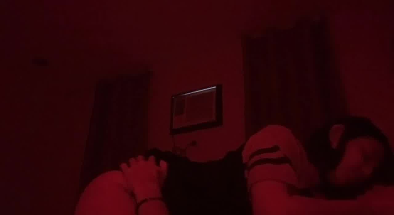  哀居网红170W粉正妹甜蜜性爱泄密 的剧照10