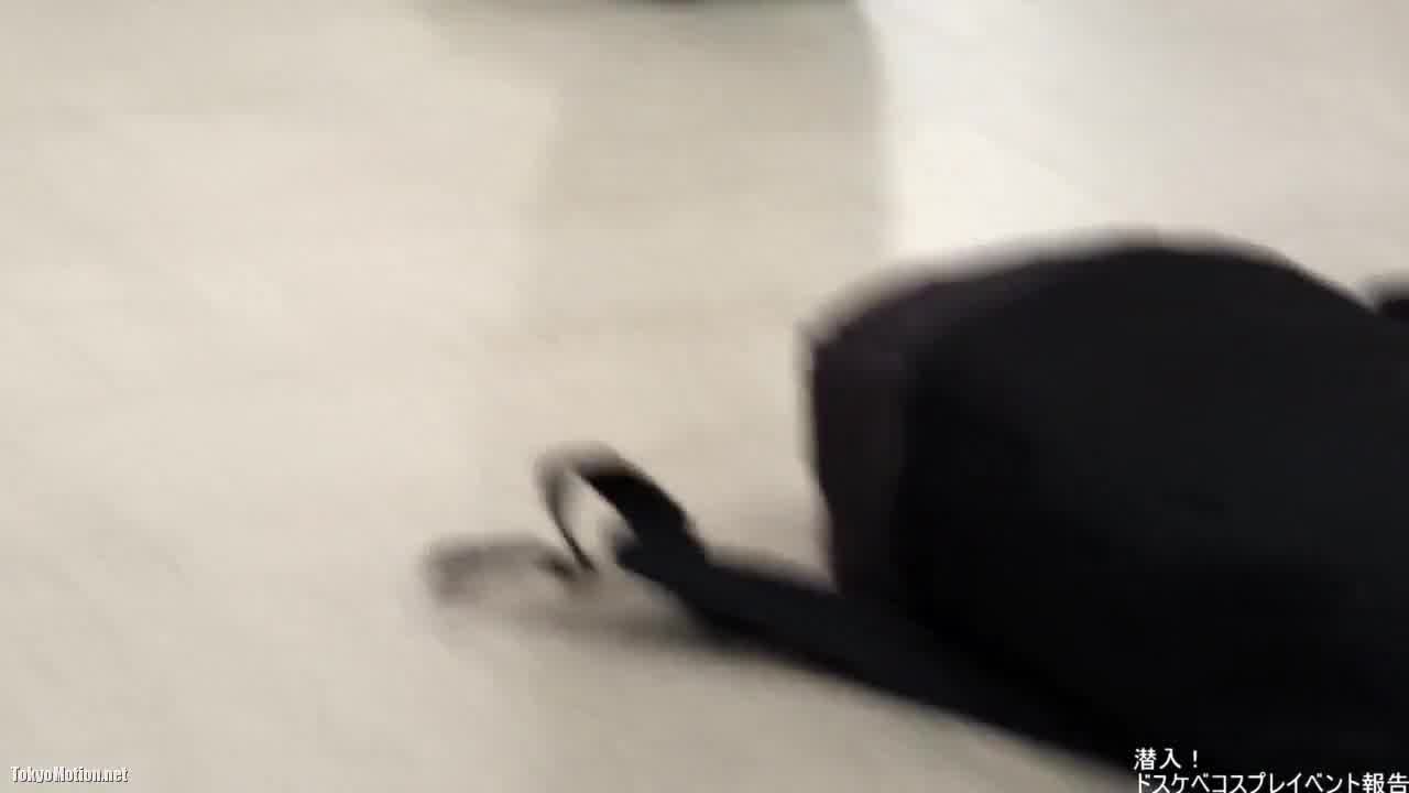  日本漫展，COS天使面容魔鬼身材 ！ 的剧照8