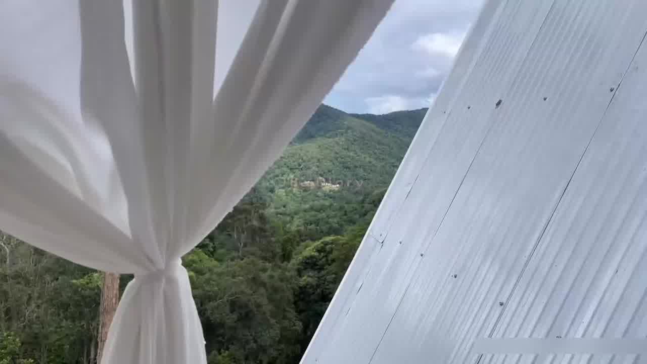  这么好的风景房里，来一炮身心都愉悦 的剧照9