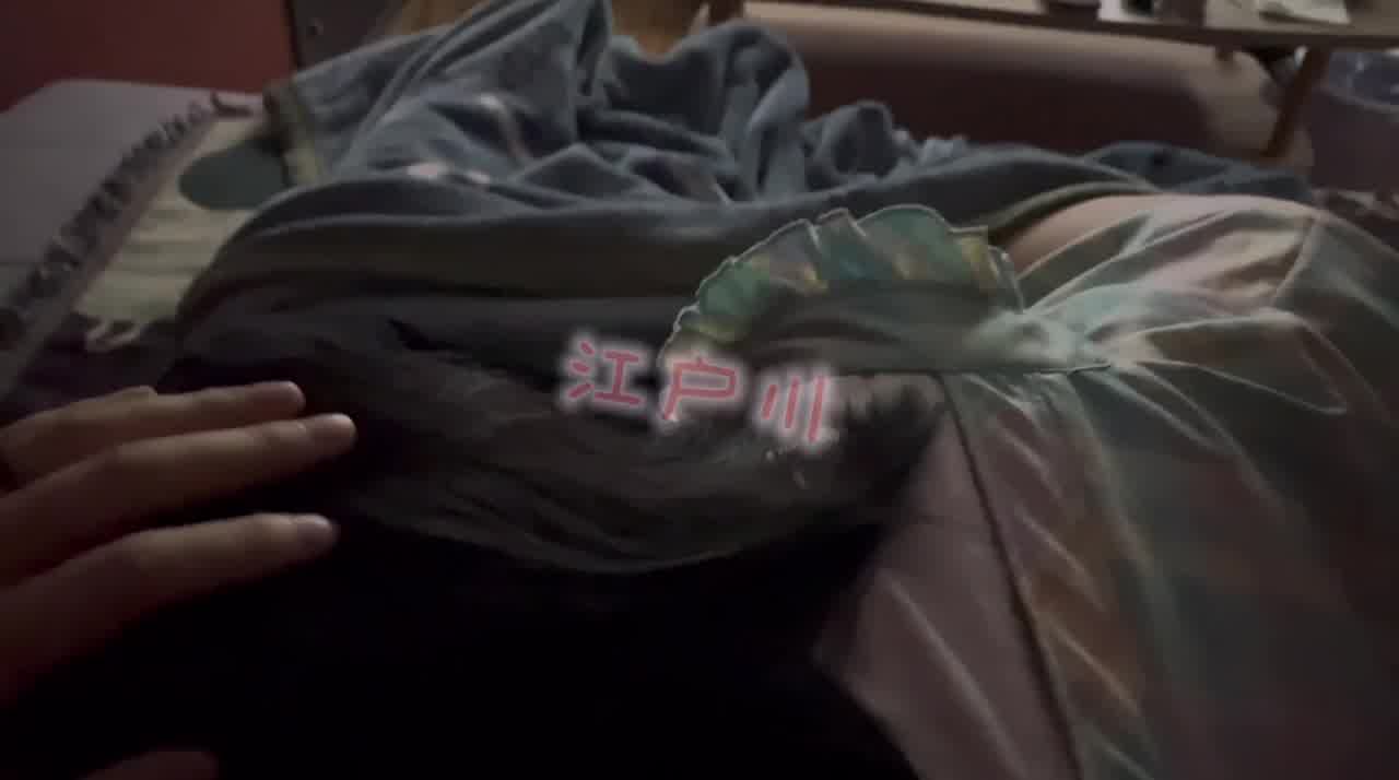  看着电影吃鸡巴 的剧照5