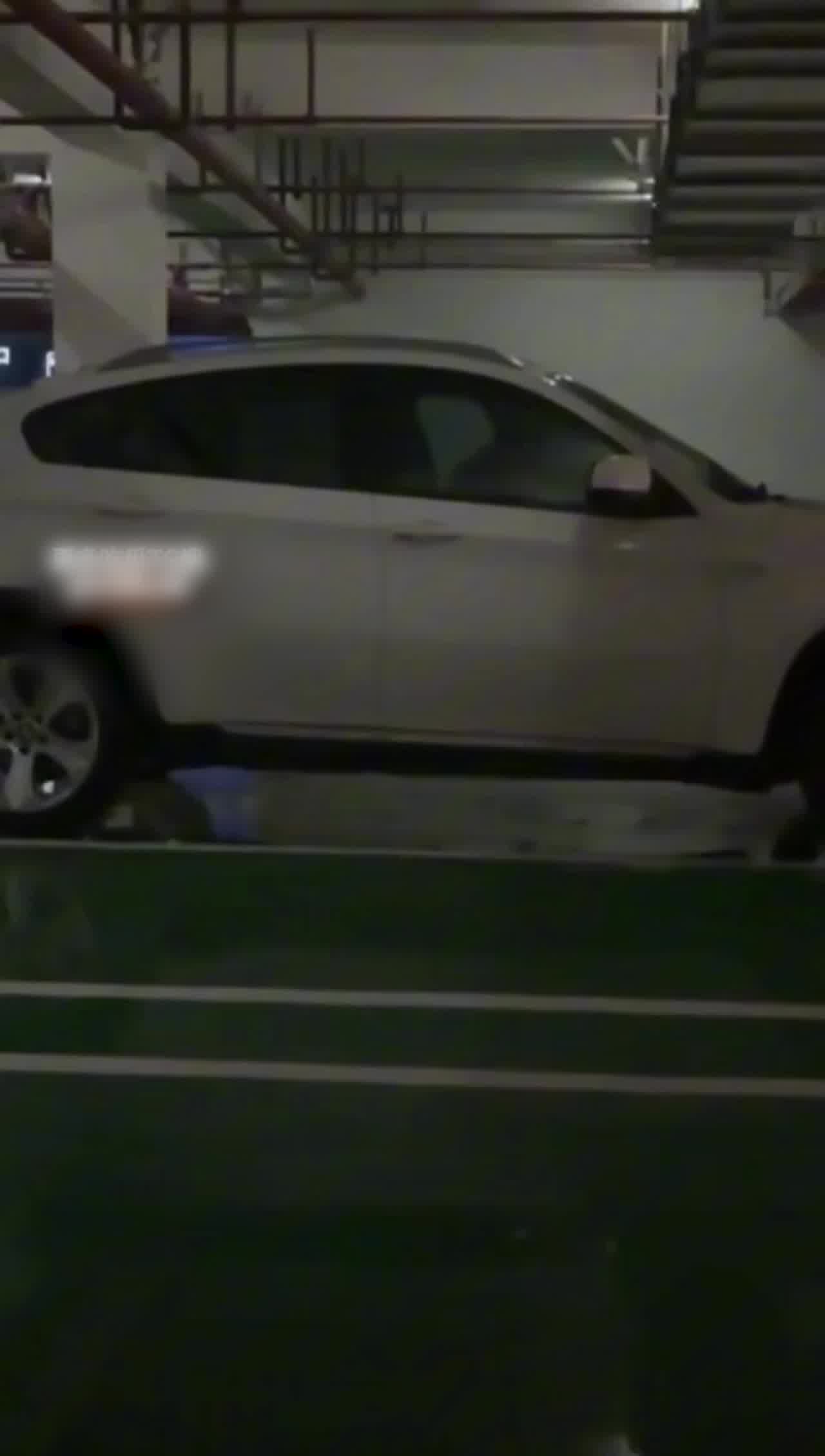  门事件 盐城宝马哥车震瓜 的剧照3