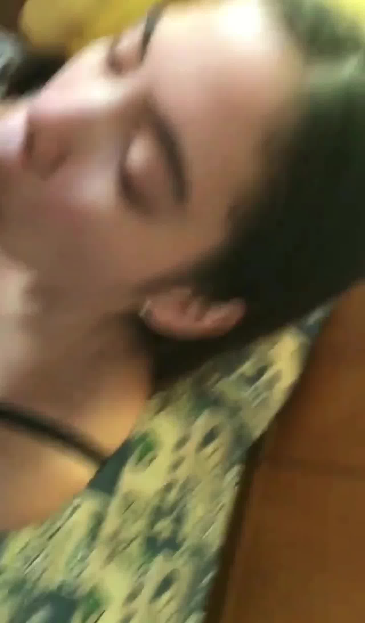  清纯的妹子口活特棒 的剧照4