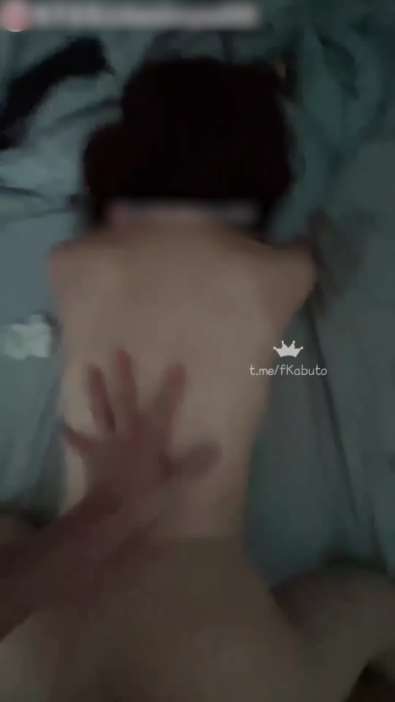  老哥吃什么 倒底是多臭 才能快吐出来 的剧照10