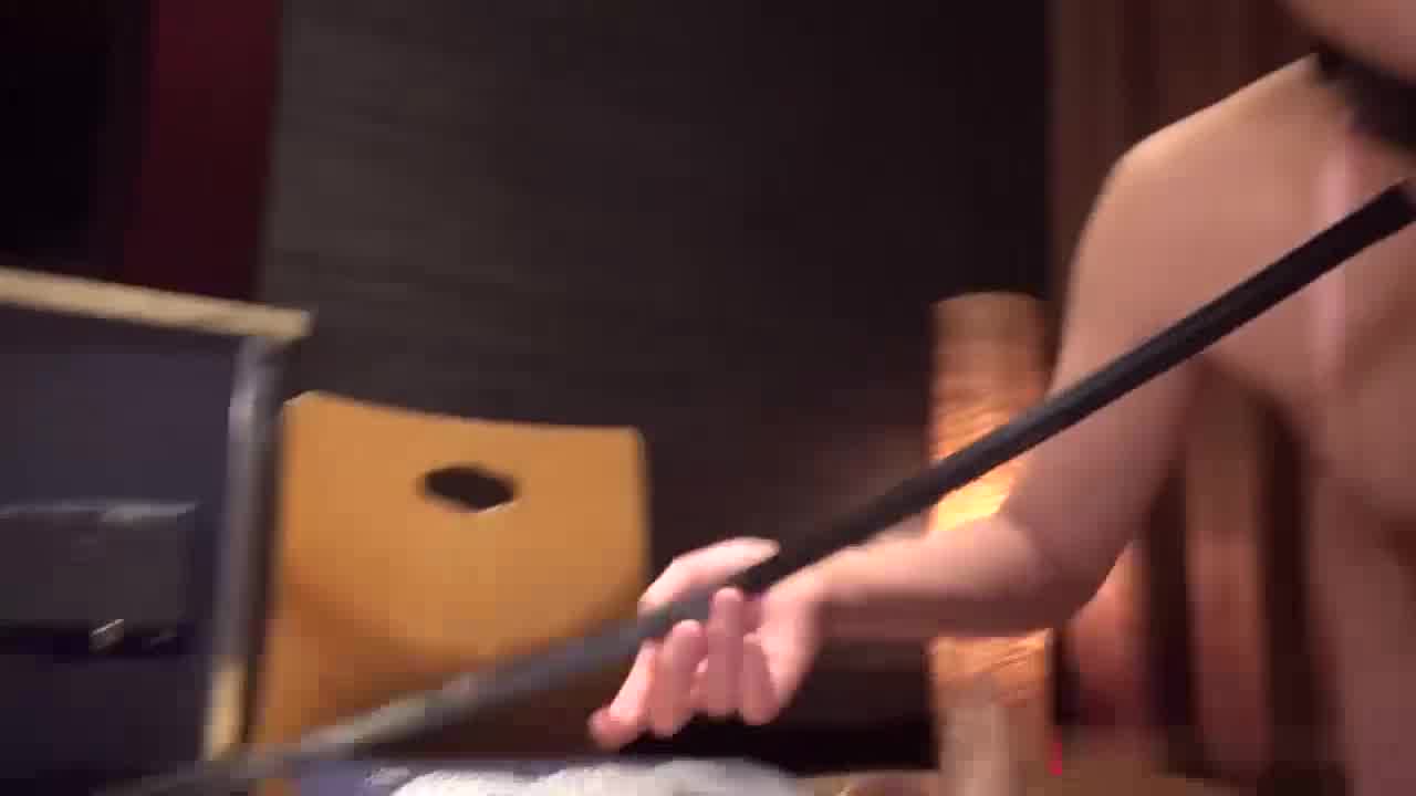  性欲超强的少女喜欢捆绑Play 的剧照5