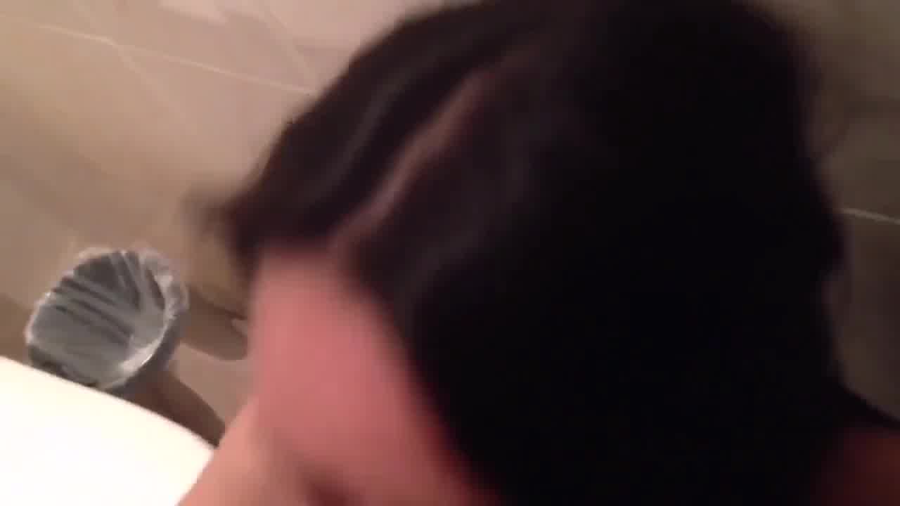  大男人就是要各种口交爽吹难怪这种女人真的惹人爱 的剧照5