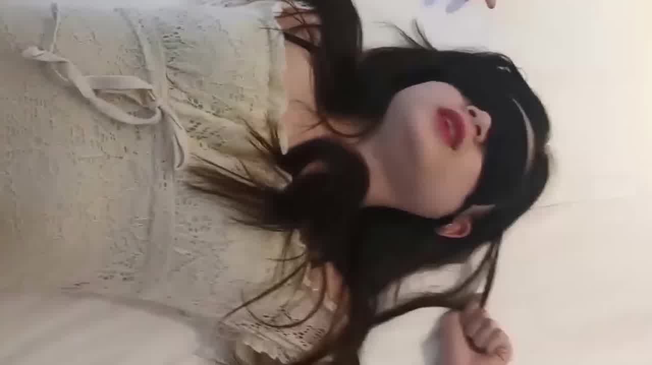  玩弄极品旗袍女神 的剧照4