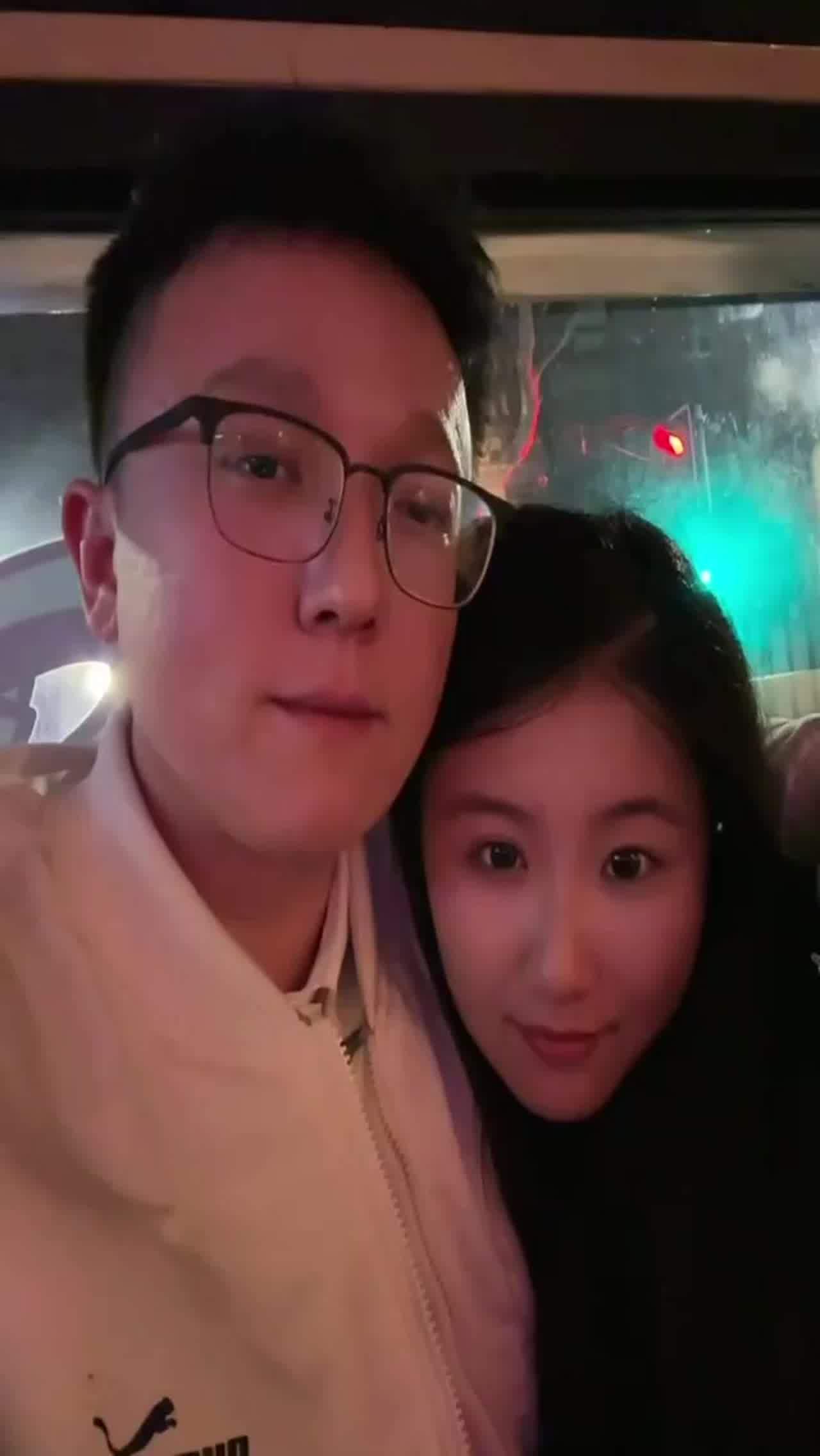  徐州工程学院_李萌_老师，严重违纪言行不当，假公济私婚内出轨 的剧照1