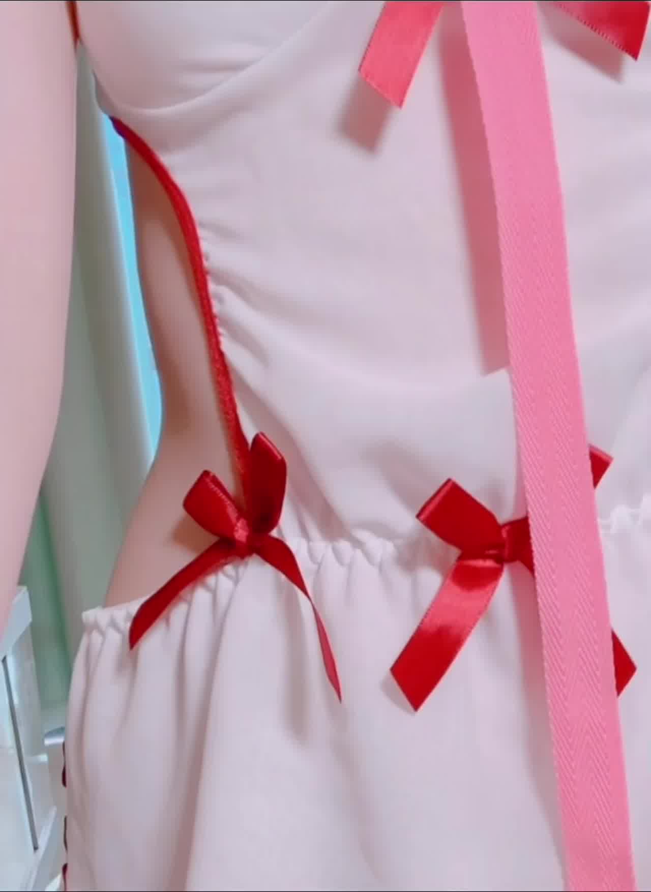  风骚小护士跳蛋震出白浆 的剧照2