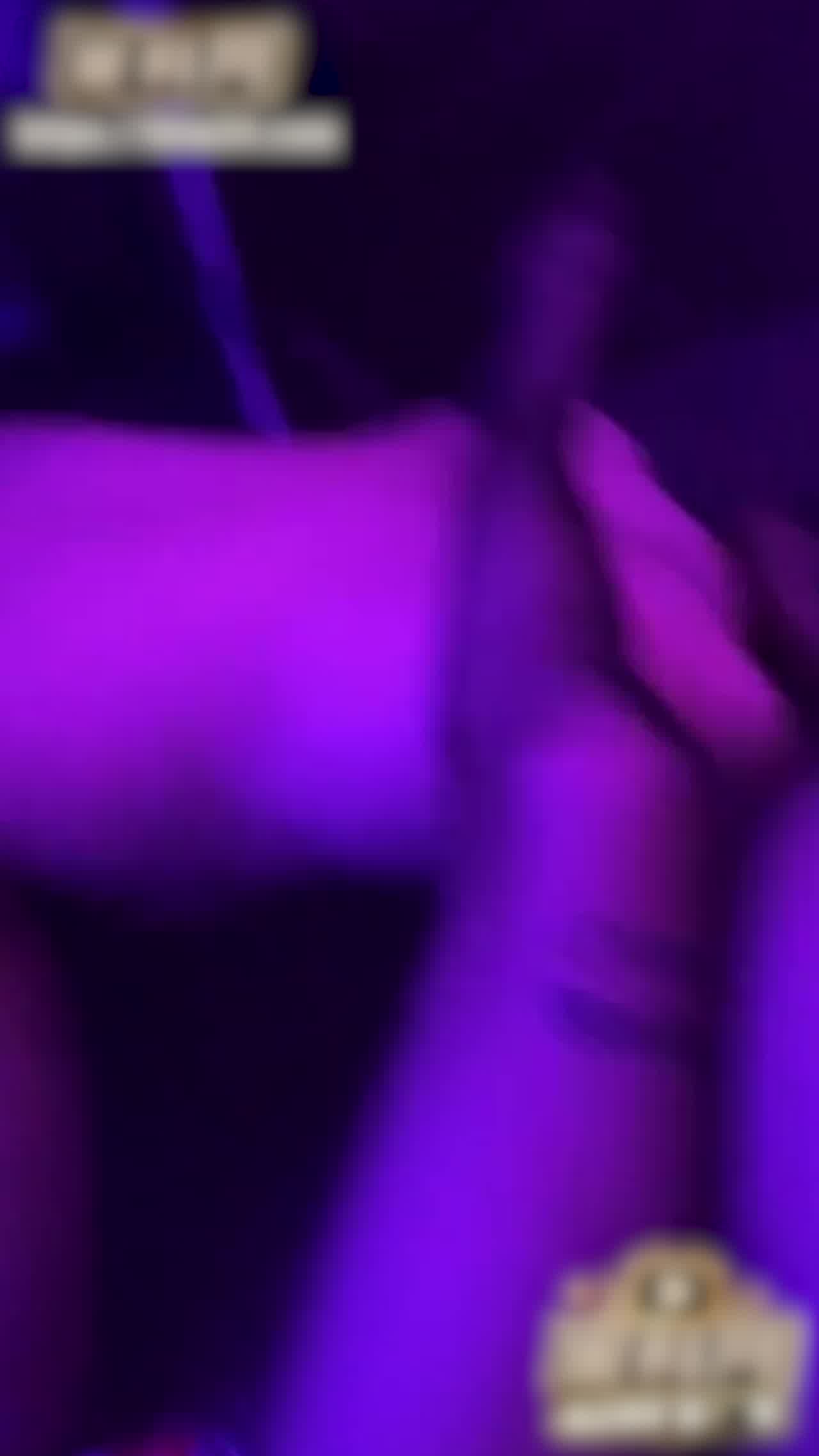  长沙海底捞战神暴打港独男女主 姜颜 早期推特黑历史被扒 3p视频被曝光 纹身实锤！ 的剧照4