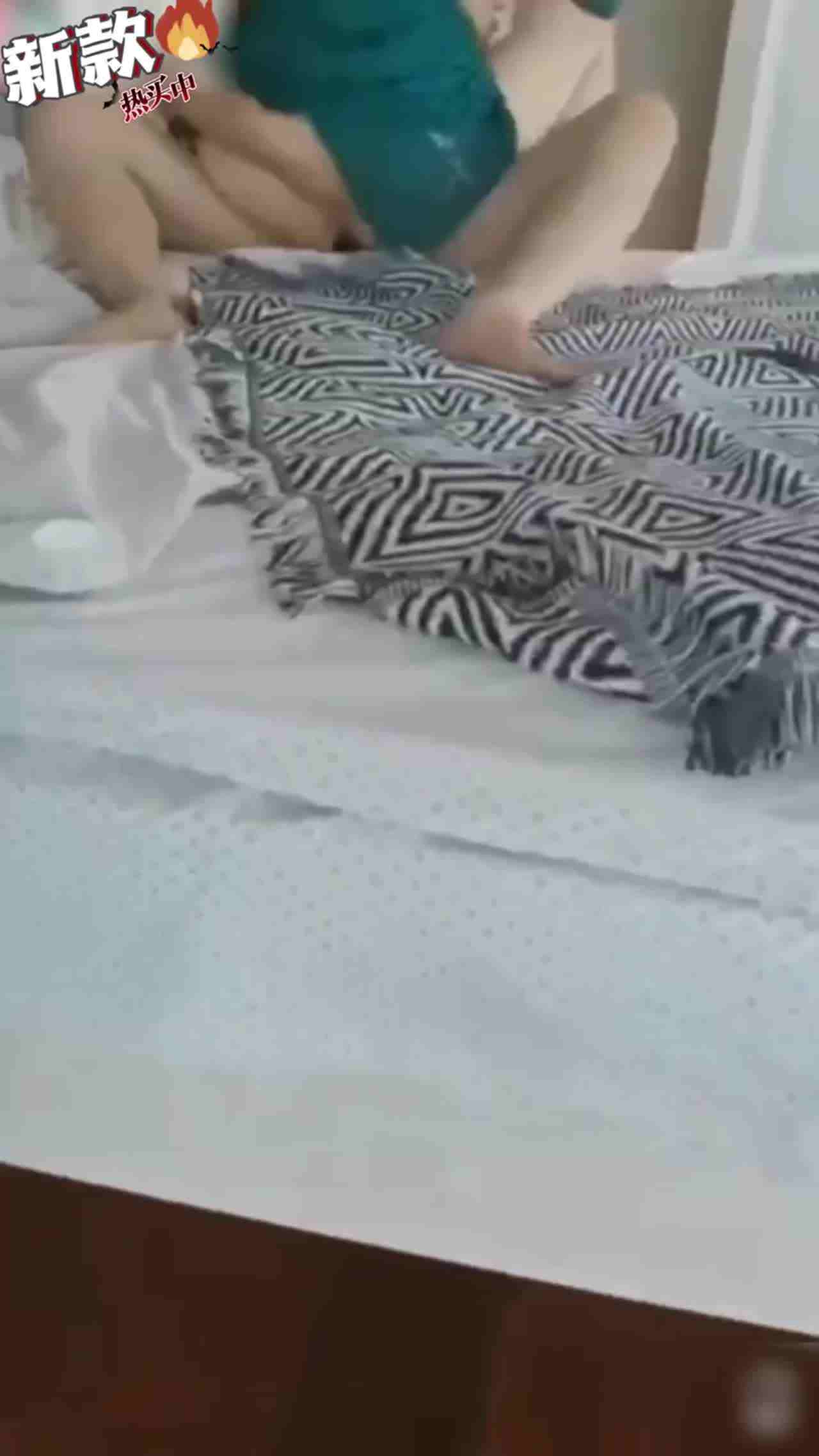  绿帽浮妻】老公我等下就回家! 的剧照7